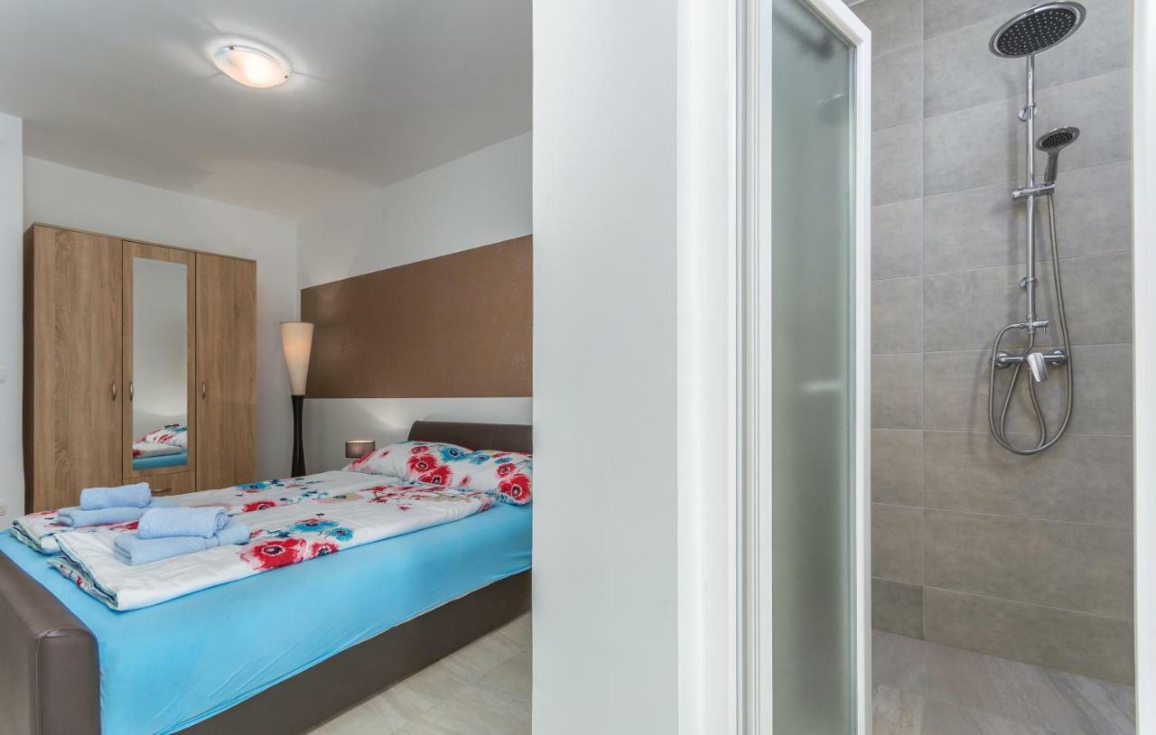 Villa Stephany Пореч Экстерьер фото
